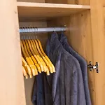 Tropengeflüster Penthouse In Hof, Whirlpool, Balkon, Webergrill, Digital Checkin, Parkplatz, Wlan330mbit * Hof (Bavaria)