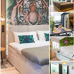 Apartment Tropengeflüster Penthouse In Hof, Whirlpool, Balkon, Webergrill, Digital Checkin, Parkplatz, Wlan330mbit