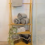 Tropengeflüster Penthouse In Hof, Whirlpool, Balkon, Webergrill, Digital Checkin, Parkplatz, Wlan330mbit Apartment