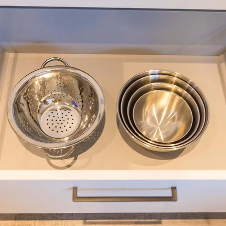 Tropengefluester Penthouse In Hof, Whirlpool, Balkon, Webergrill, Digital Checkin, Parkplatz, Wlan330mbit Daire Hof (Bavaria)