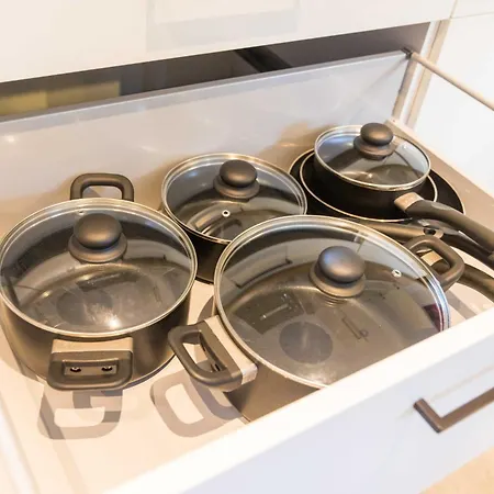 Tropengefluester Penthouse In Hof, Whirlpool, Balkon, Webergrill, Digital Checkin, Parkplatz, Wlan330mbit Daire *